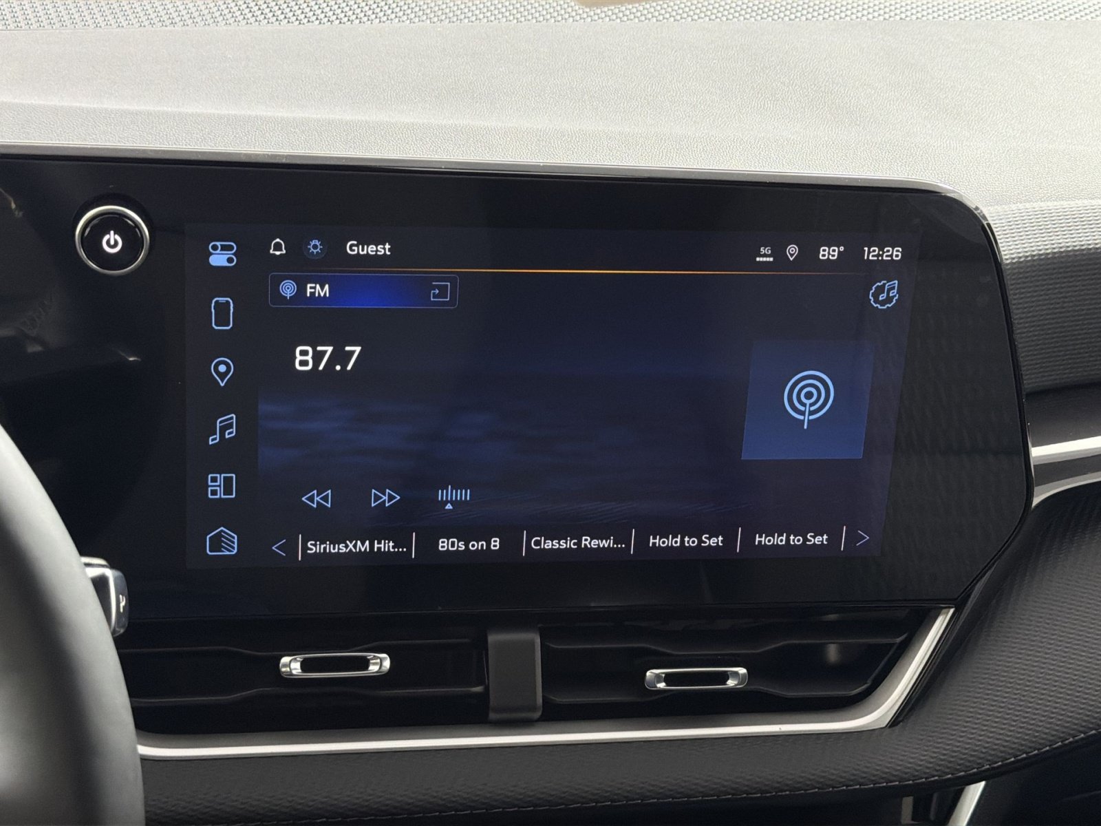 New 2027 Chevrolet Equinox LT w/ Safety and Technology Package FWD image 18