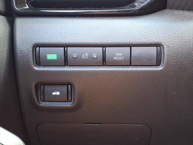 Used 2024 Nissan Sentra SV w/ All-Weather Package FWD image 21