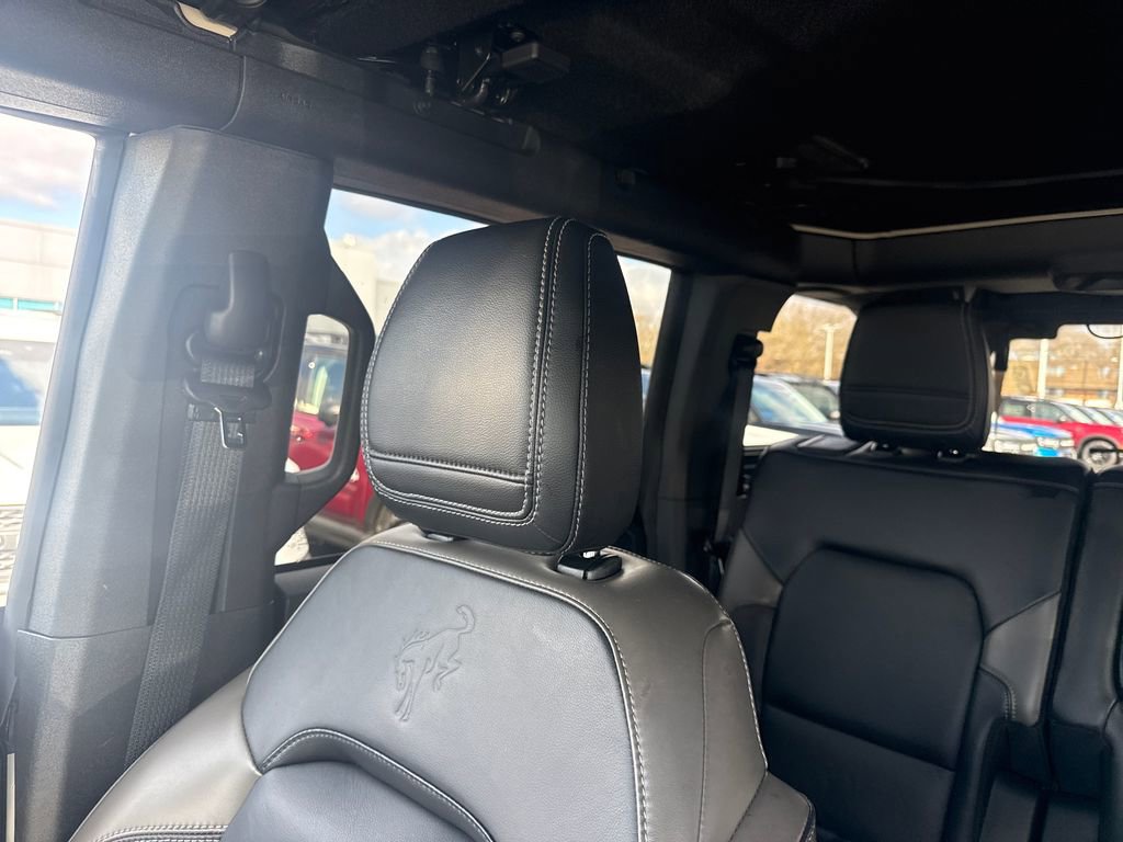 Used 2025 Ford Bronco Outer Banks image 37