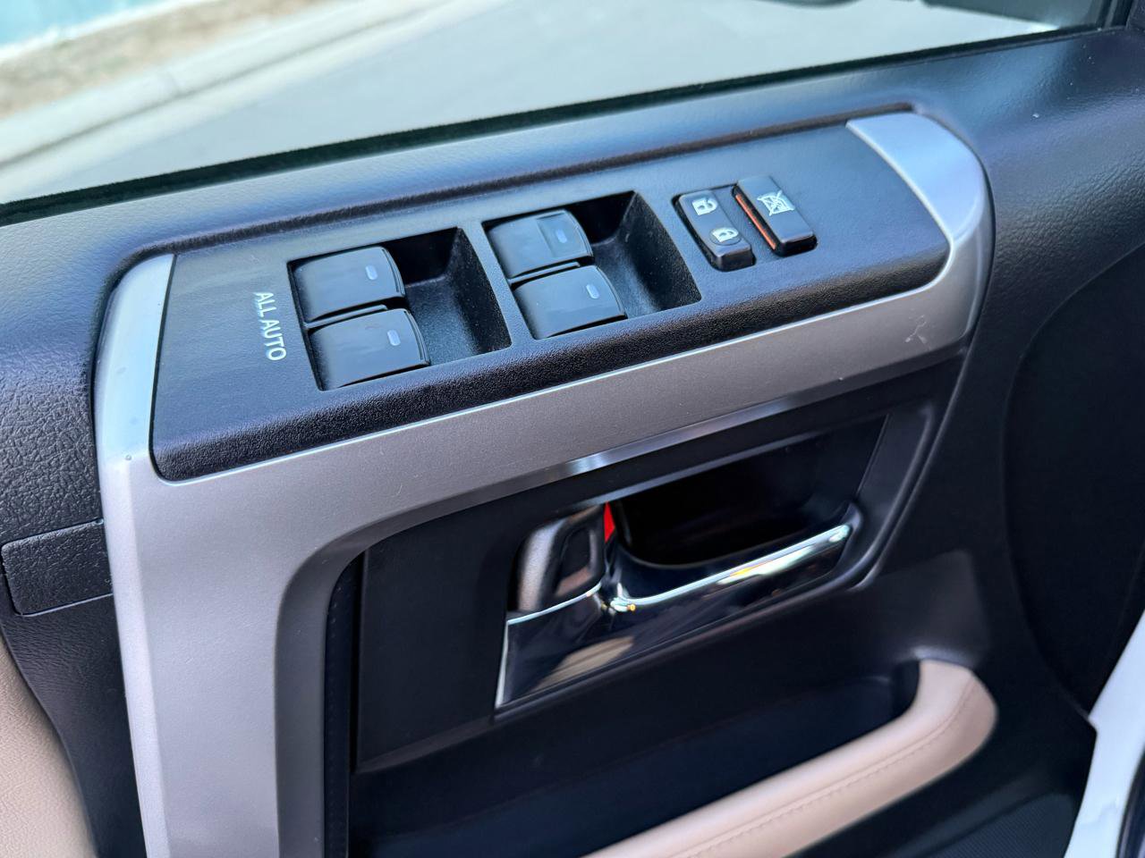 Used 2015 Toyota 4Runner SR5 image 41