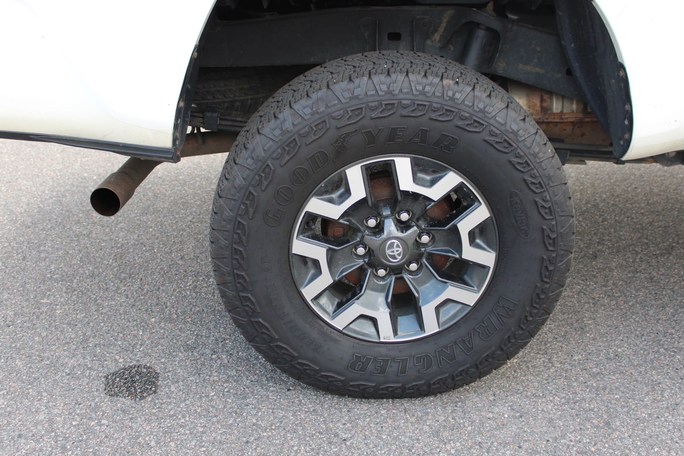 Used 2019 Toyota Tacoma SR w/ SR Convenience Package image 23