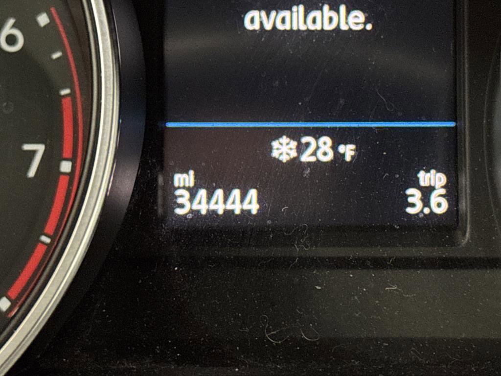 Used 2018 Volkswagen Tiguan S image 6