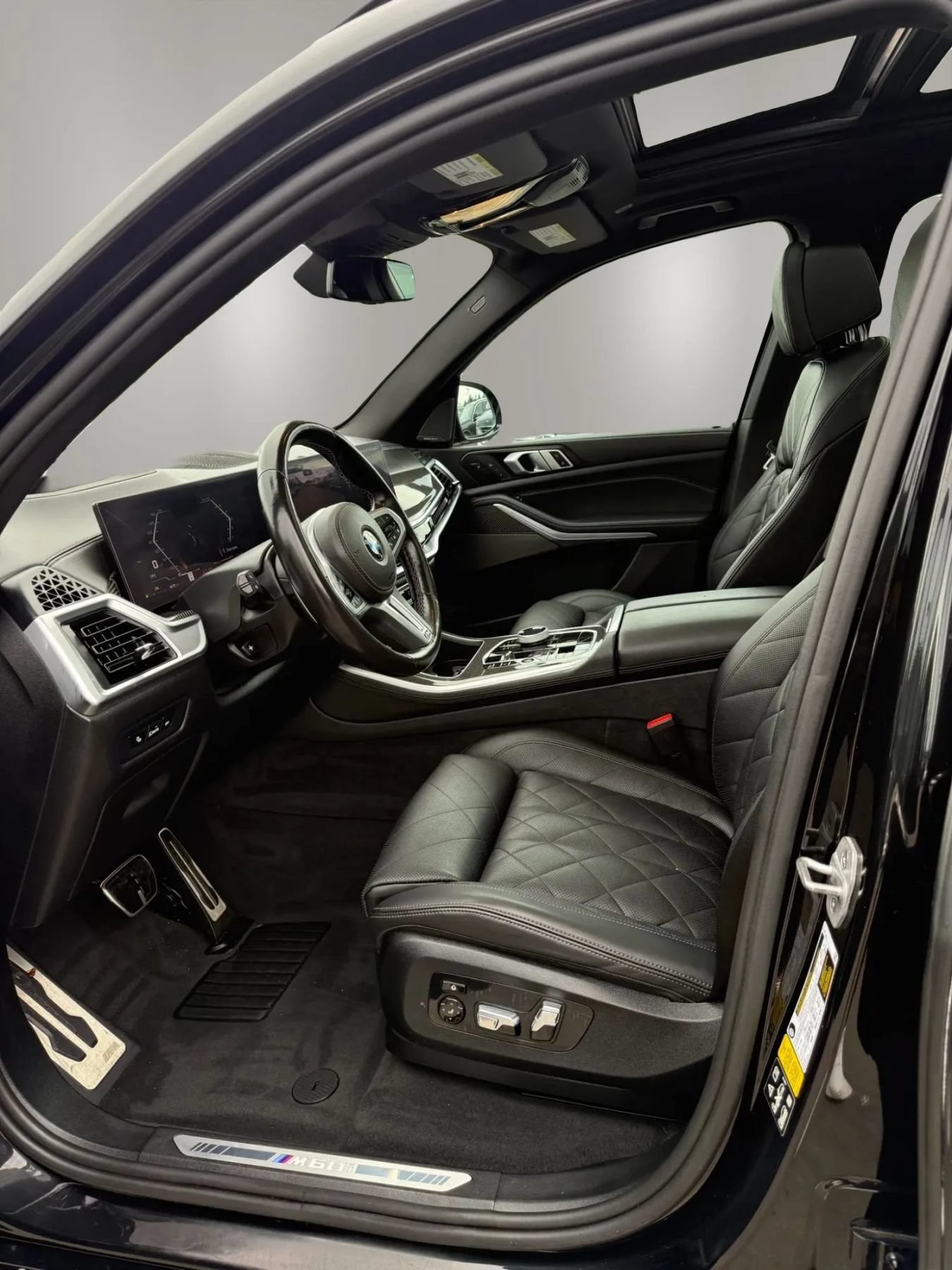 Used 2024 BMW X5 M60i w/ Executive Package AWD/4WD image 19