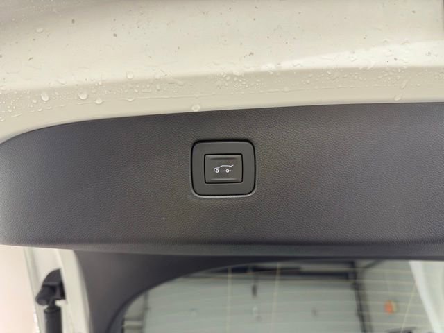 New 2026 Buick Envista Sport Touring w/ Convenience I Package FWD image 9