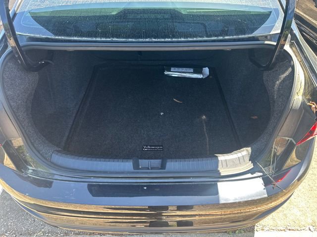 Used 2022 Volkswagen Jetta SE image 27