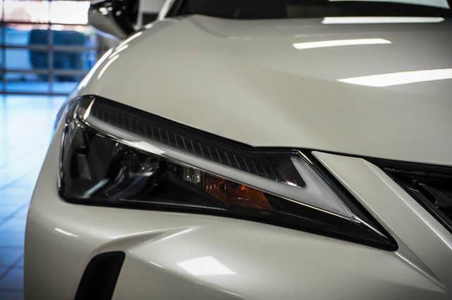 Certified 2024 Lexus UX 250h FWD image 29