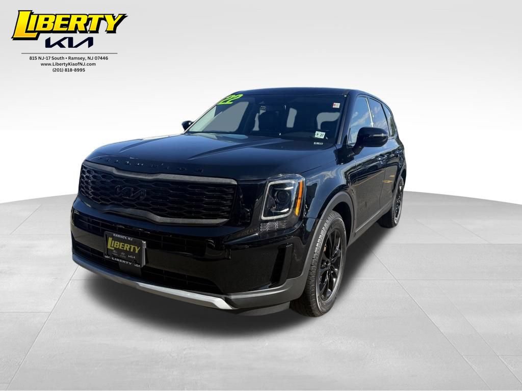 Used 2022 Kia Telluride LX AWD/4WD image 3