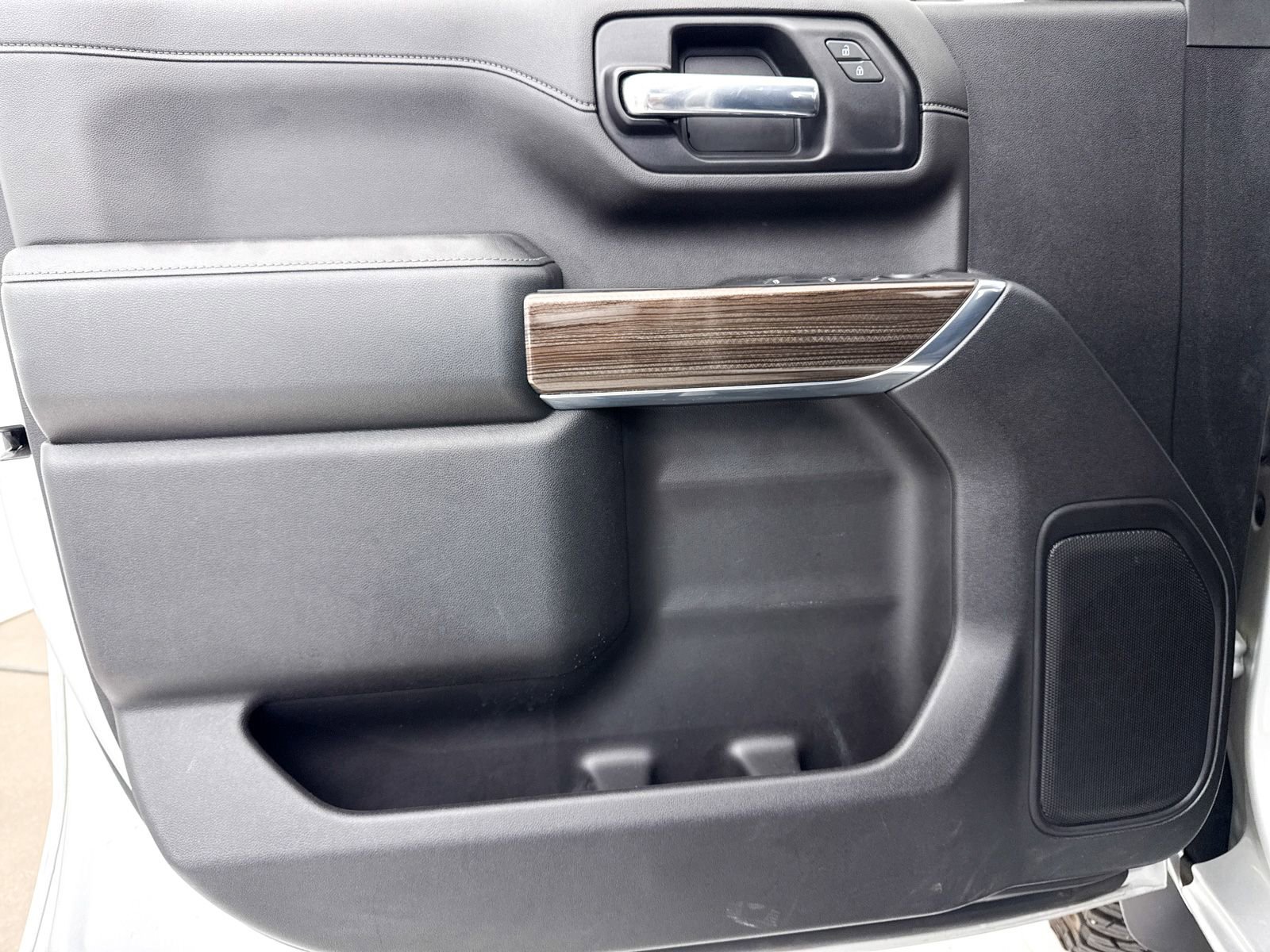 Used 2022 Chevrolet Silverado 2500 LT w/ Convenience Package image 30