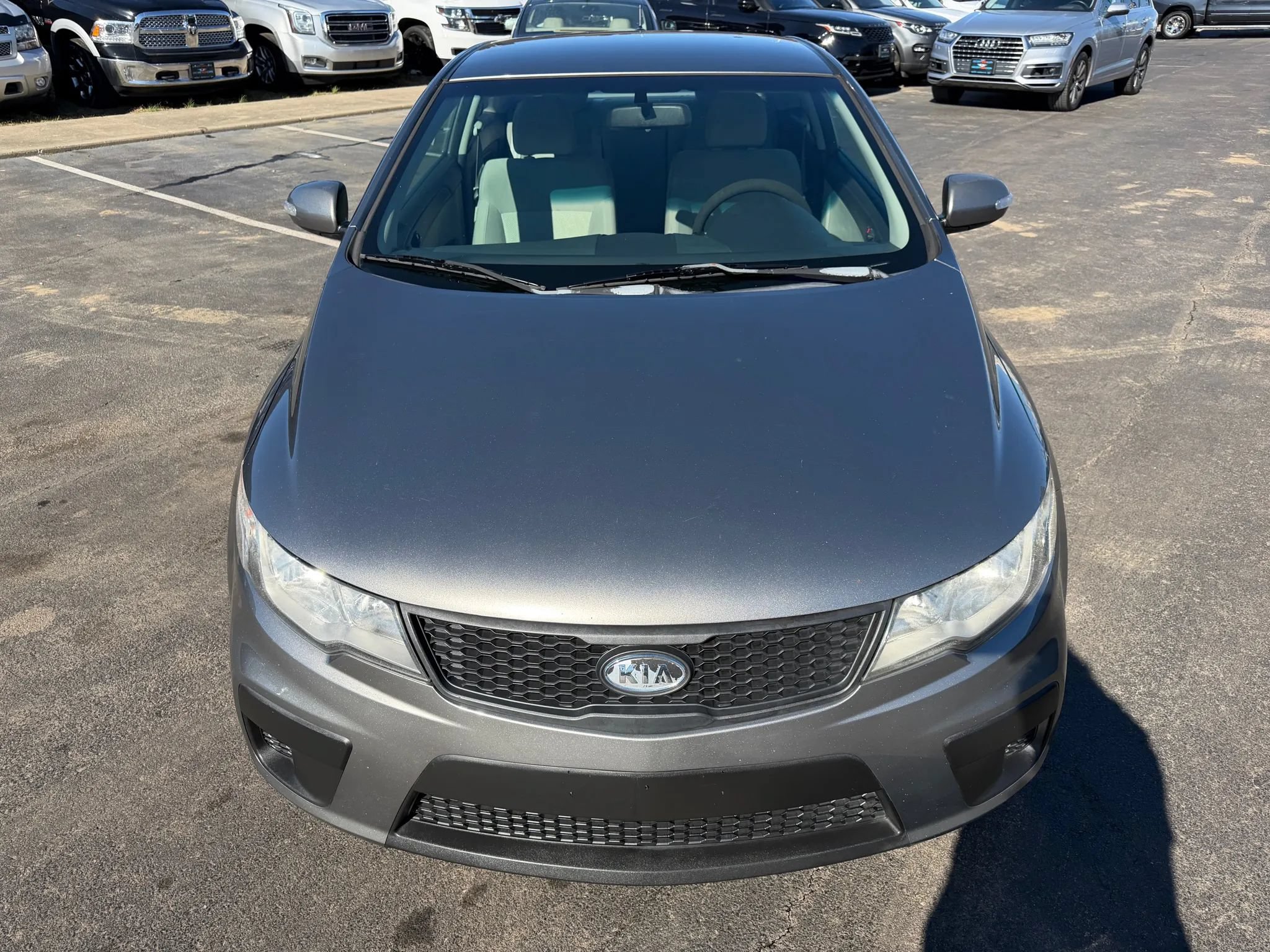 Used 2010 Kia Forte Koup EX FWD image 9