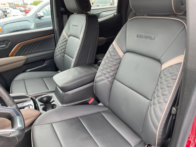 Used 2026 GMC Canyon Denali AWD/4WD image 12