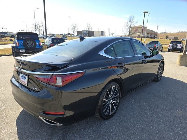 Used 2022 Lexus ES 350 w/ Premium Package image 5