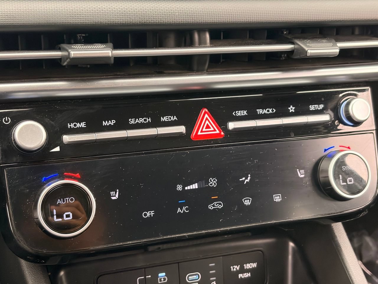 Used 2025 Hyundai Tucson SEL FWD image 25