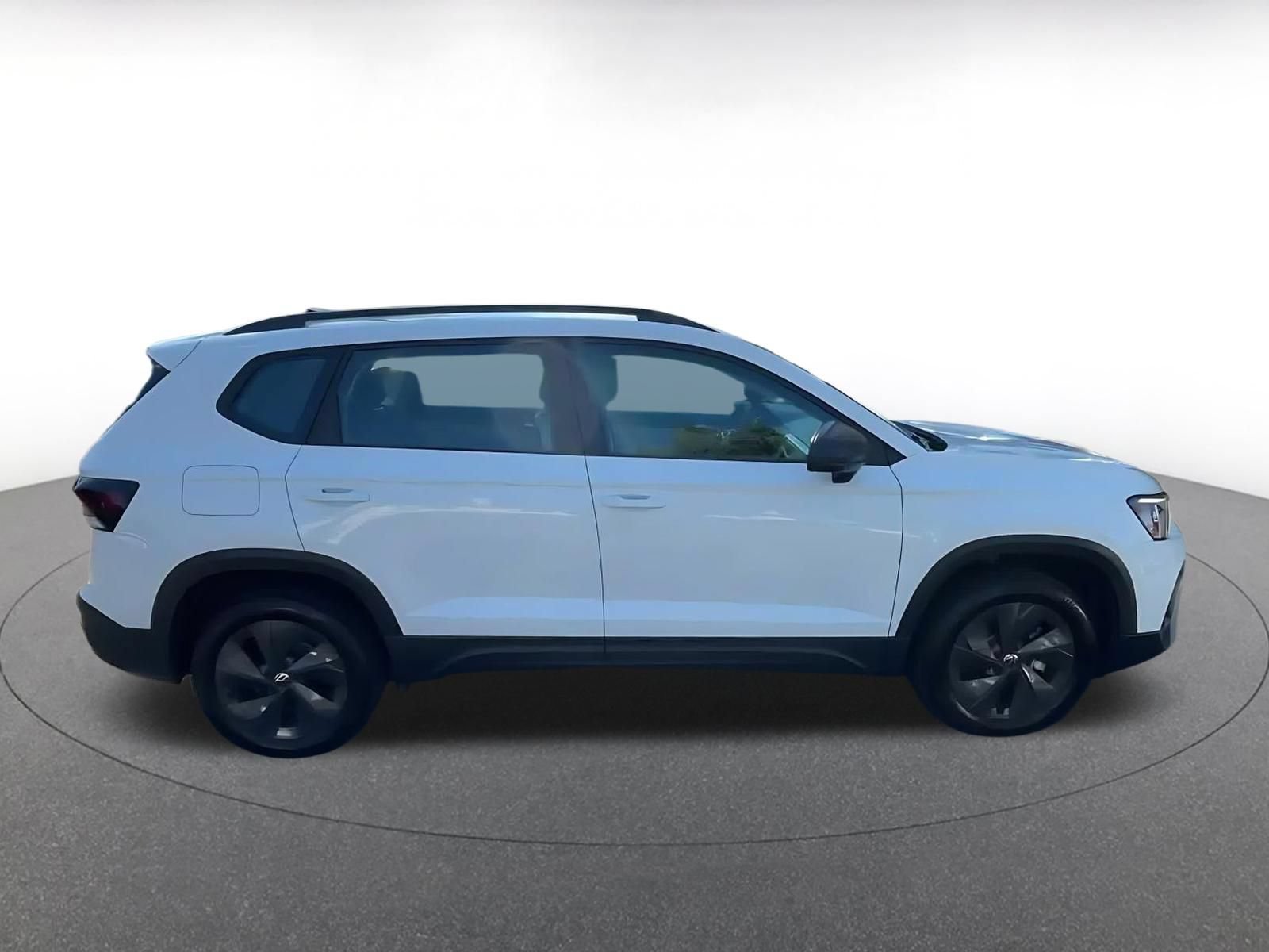 Used 2026 Volkswagen Taos S FWD image 15