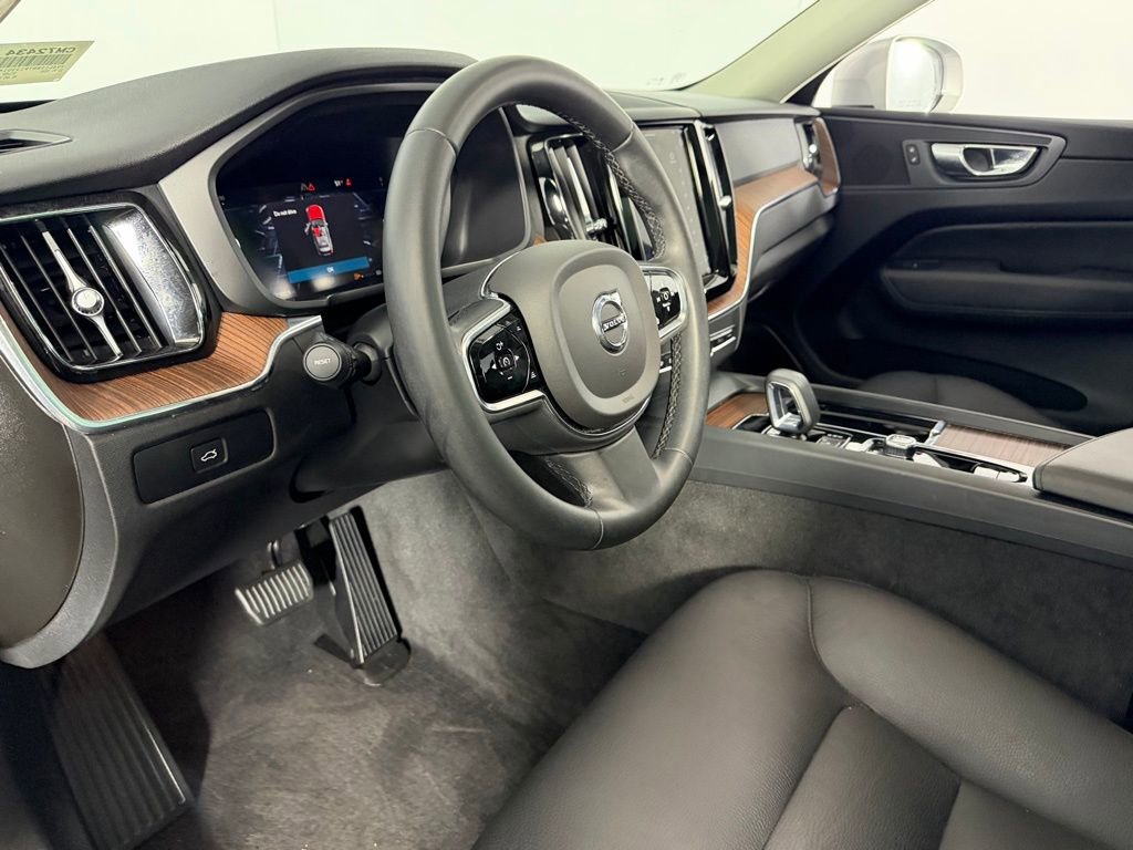 Used 2023 Volvo XC60 B5 Plus w/ Climate Package image 21