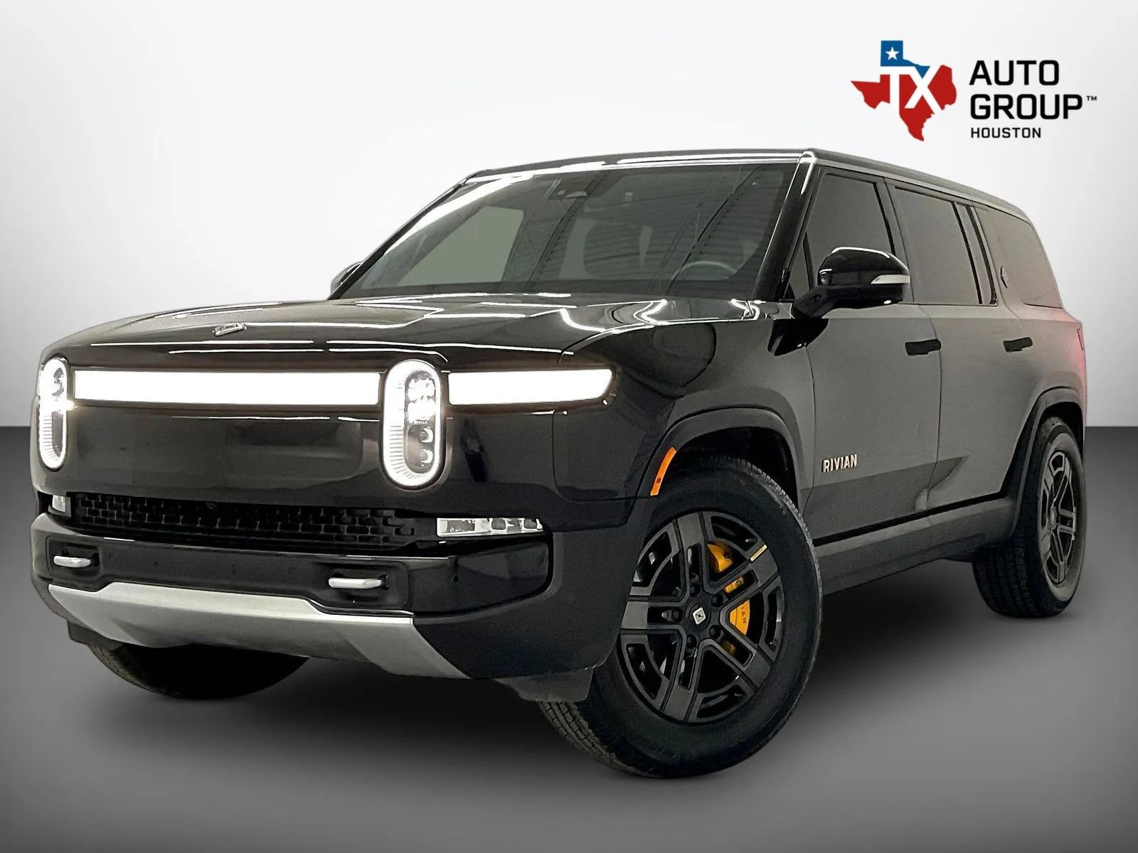 Used 2023 Rivian R1S Adventure Quad