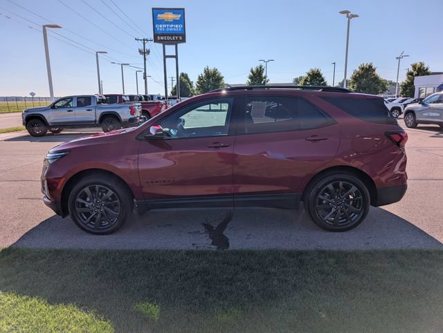 Used 2022 Chevrolet Equinox RS w/ RS Leather Package AWD/4WD image 10