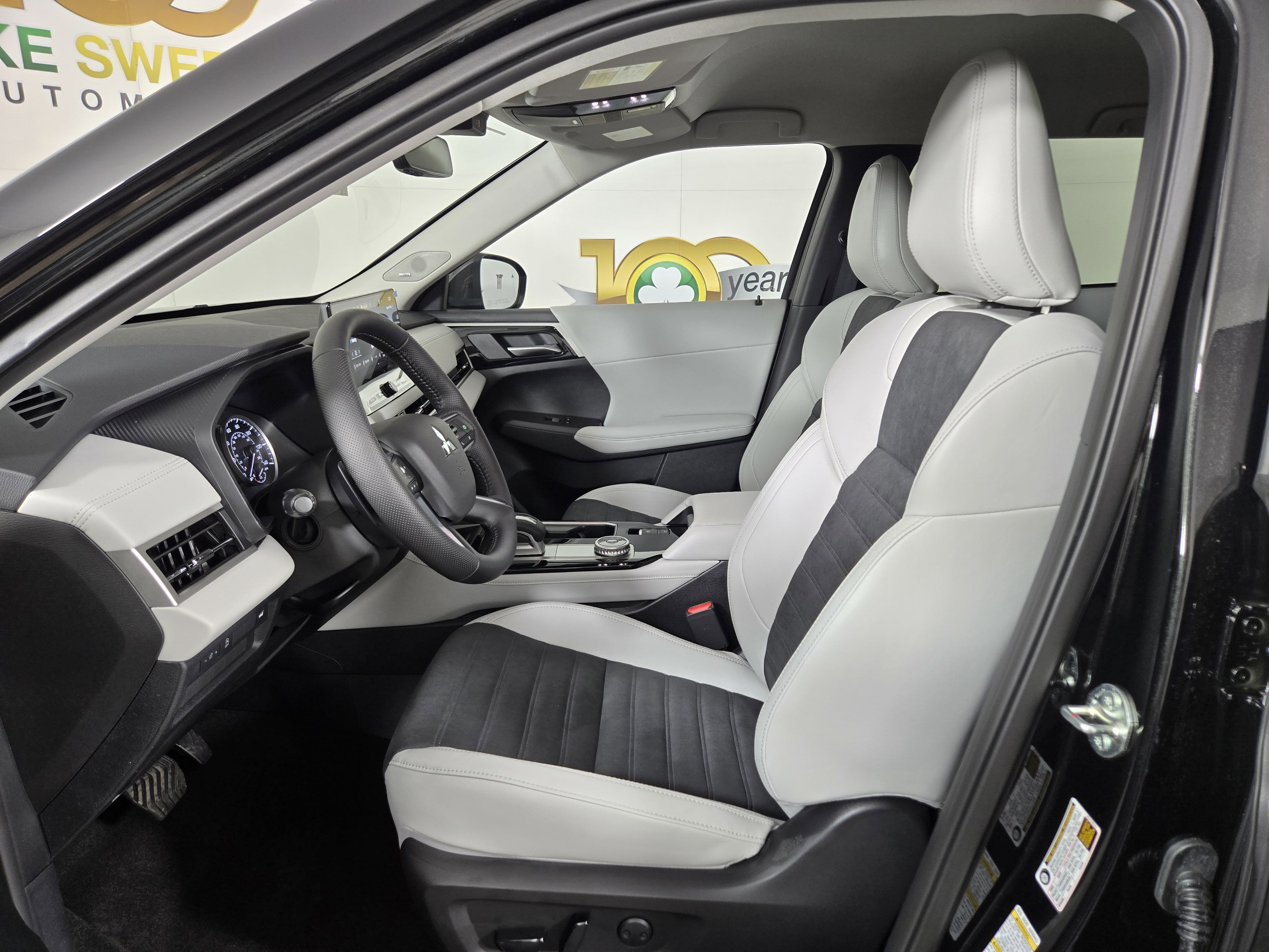 New 2026 Mitsubishi Outlander SE AWD/4WD image 8