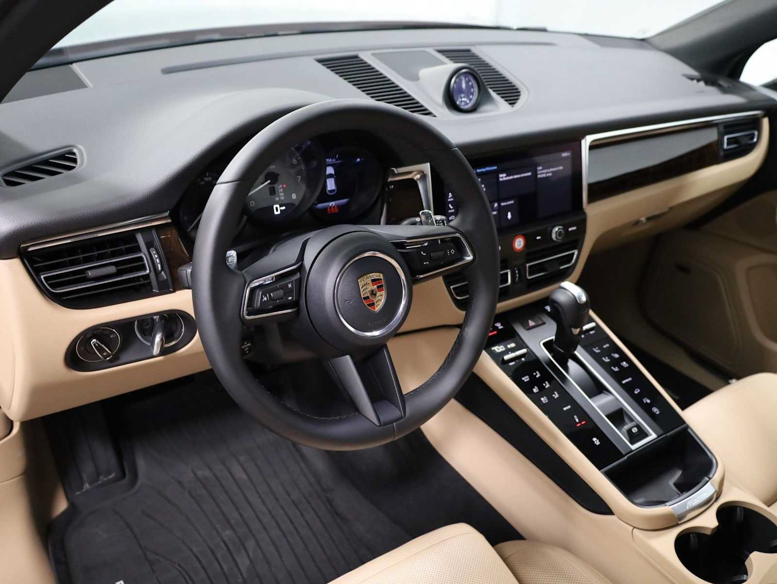 Used 2026 Porsche Macan S AWD/4WD image 4