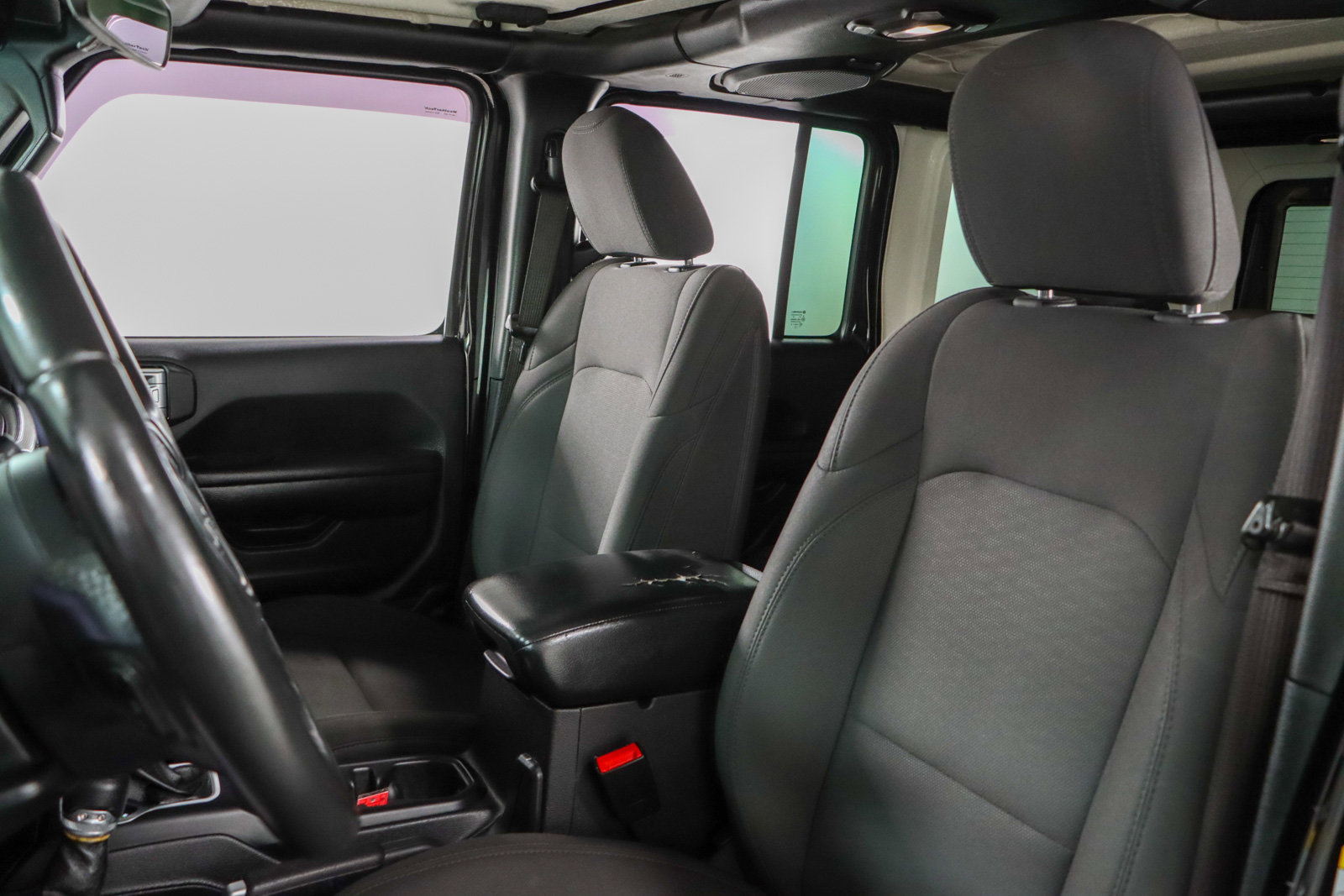 Used 2018 Jeep Wrangler Unlimited Sport S image 24