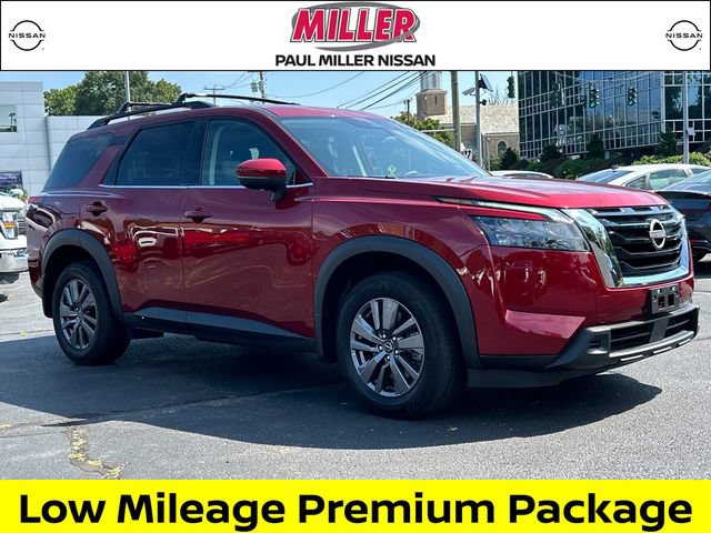 Certified 2024 Nissan Pathfinder SV w/ SV Premium Package