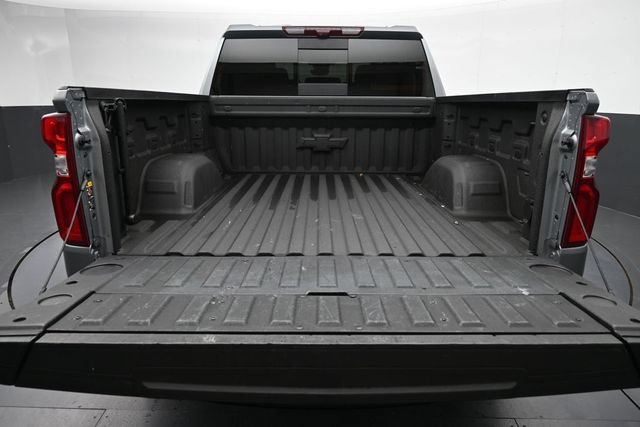 Used 2025 Chevrolet Silverado 1500 High Country AWD/4WD image 34