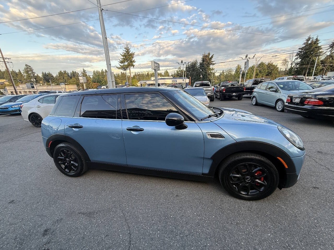Used 2016 MINI Cooper Clubman FWD image 5