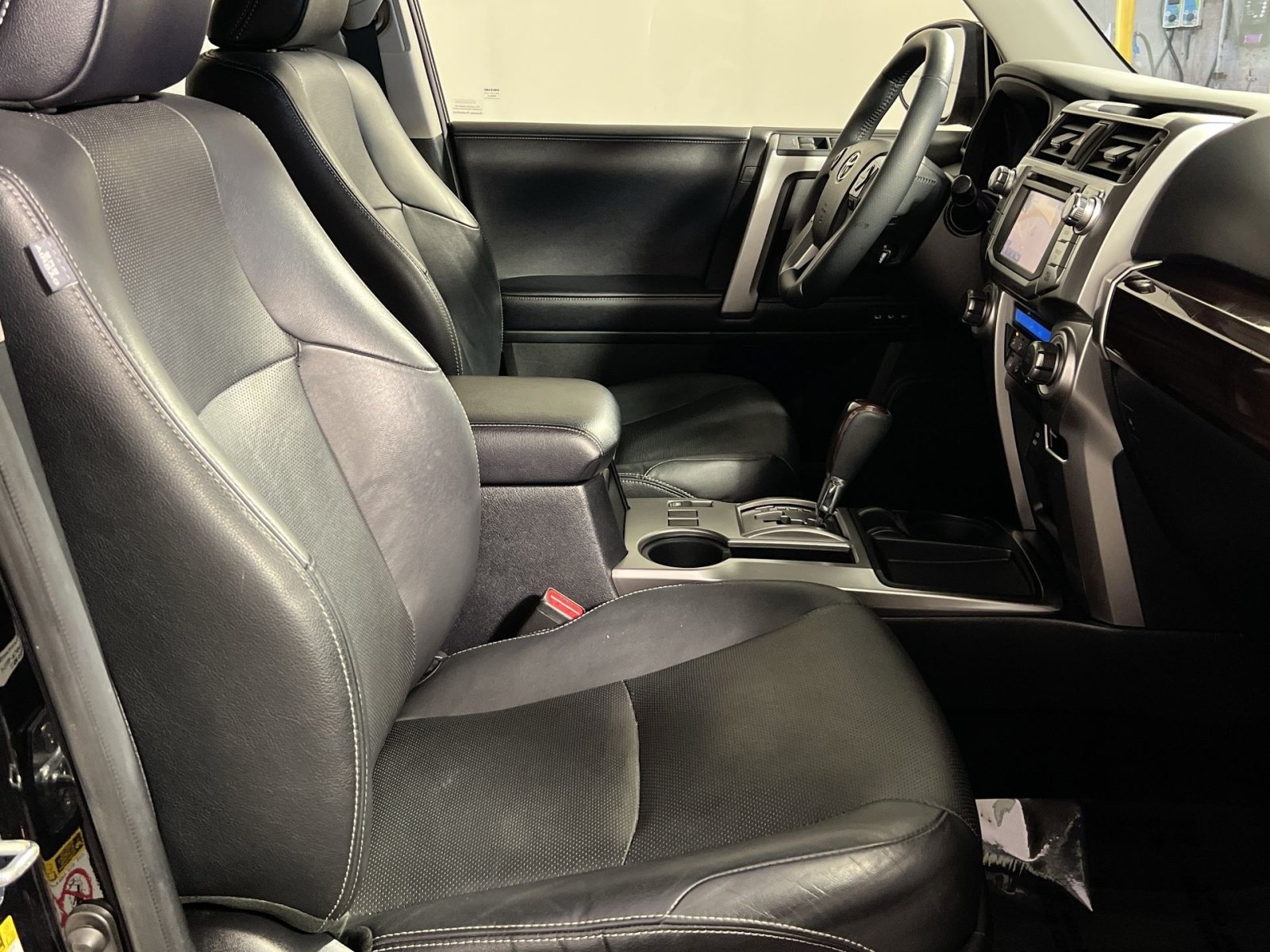 Used 2018 Toyota 4Runner Limited RWD image 27