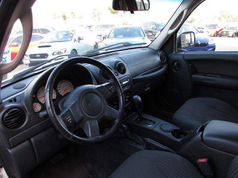 Used 2004 Jeep Liberty Sport w/ PWR Convenience Group AWD/4WD image 11