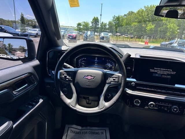 Used 2022 Chevrolet Silverado 1500 LT Trail Boss w/ LPO, Dark Essentials Package AWD/4WD image 19