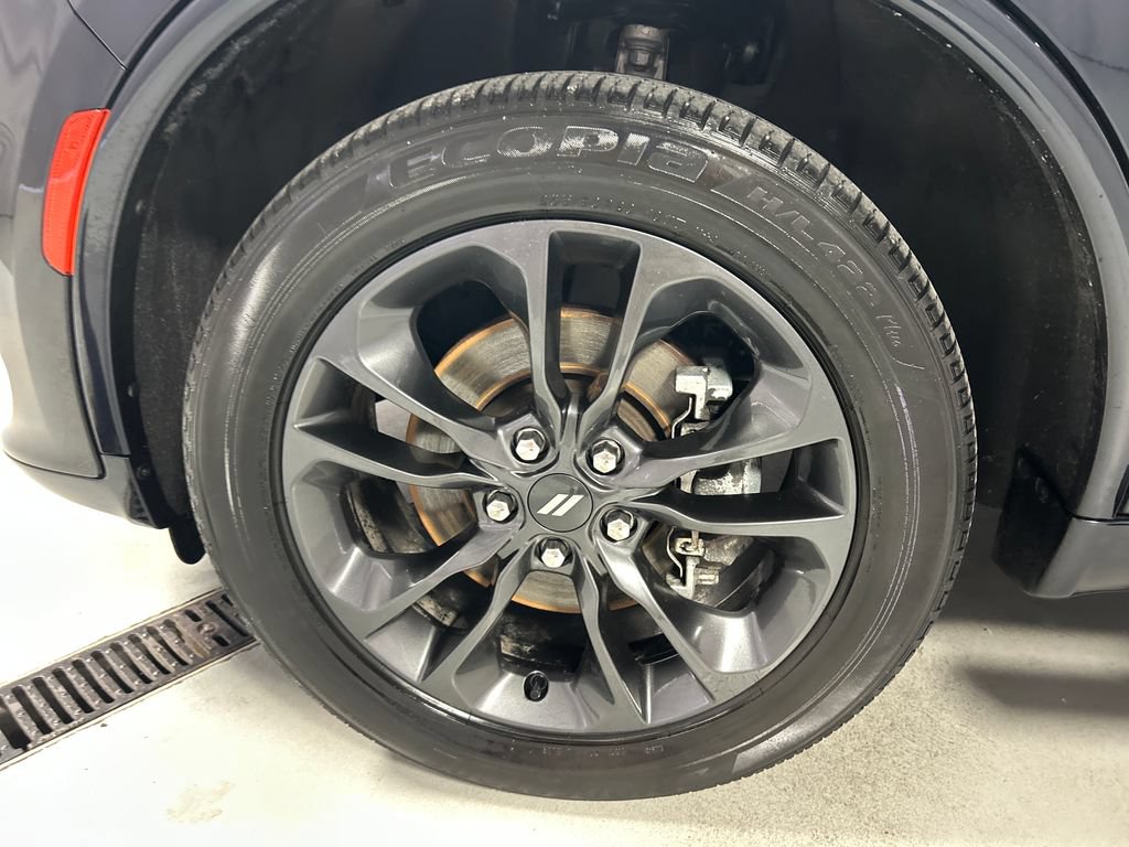 Used 2024 Dodge Durango SXT w/ SXT Blacktop Group AWD/4WD image 9