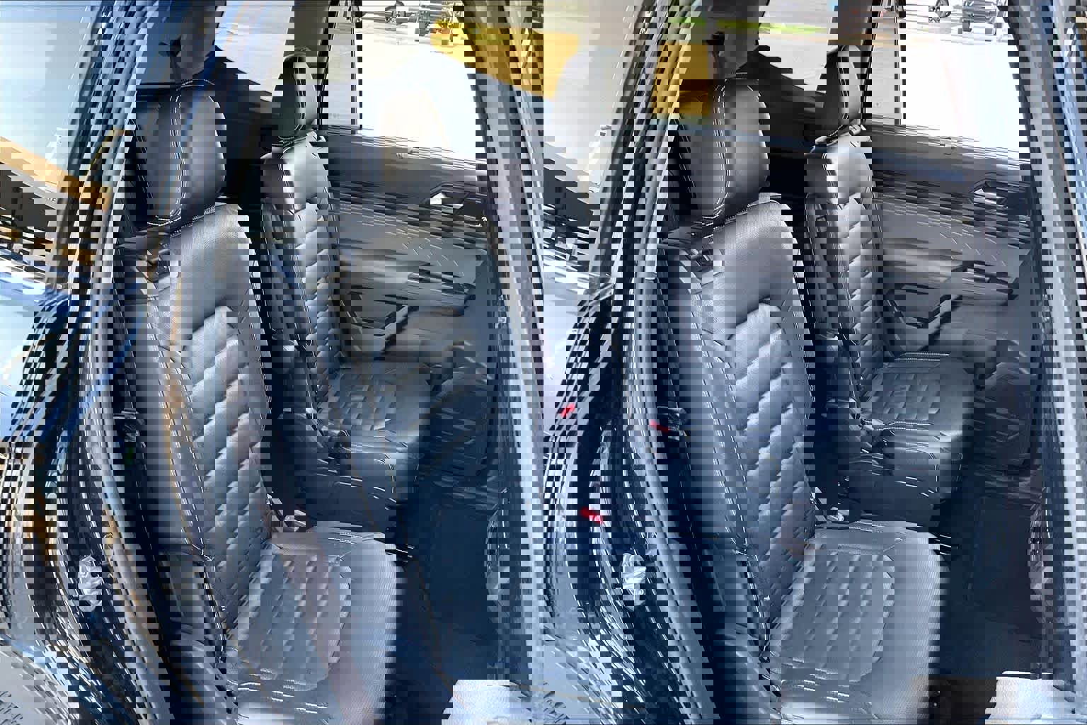 Used 2022 Volkswagen Atlas SEL Premium image 20