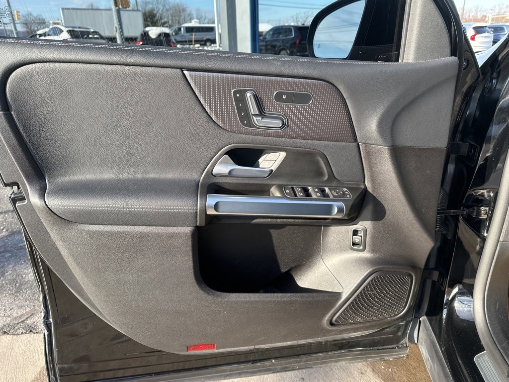 Used 2020 Mercedes-Benz GLB 250 4MATIC image 19