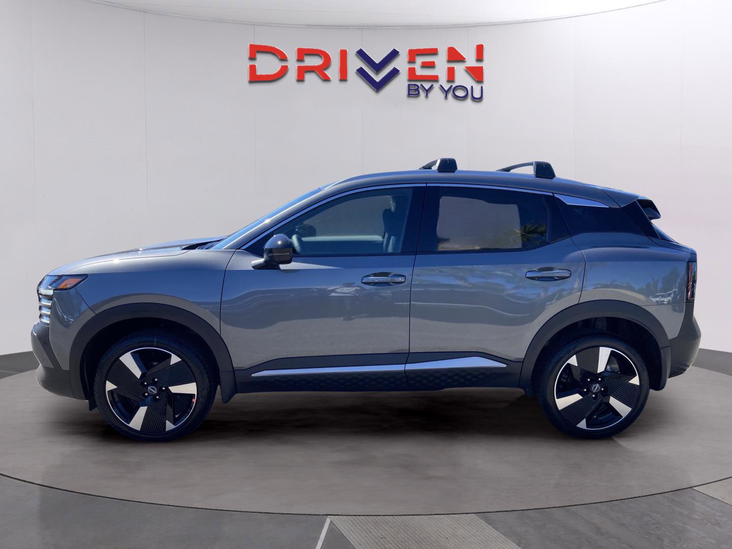 New 2026 Nissan Kicks SR image 2