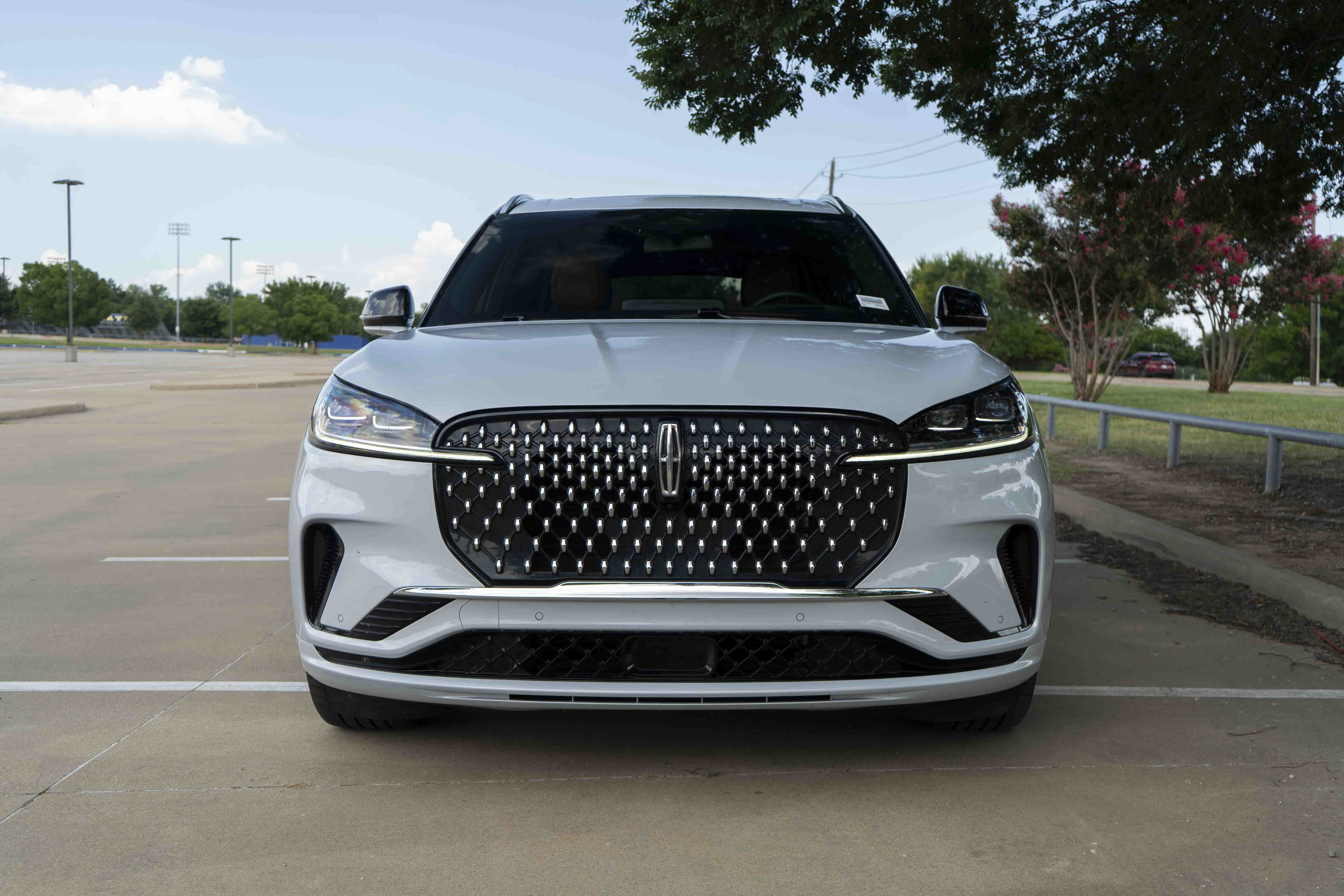Used 2025 Lincoln Aviator Black Label AWD/4WD image 3