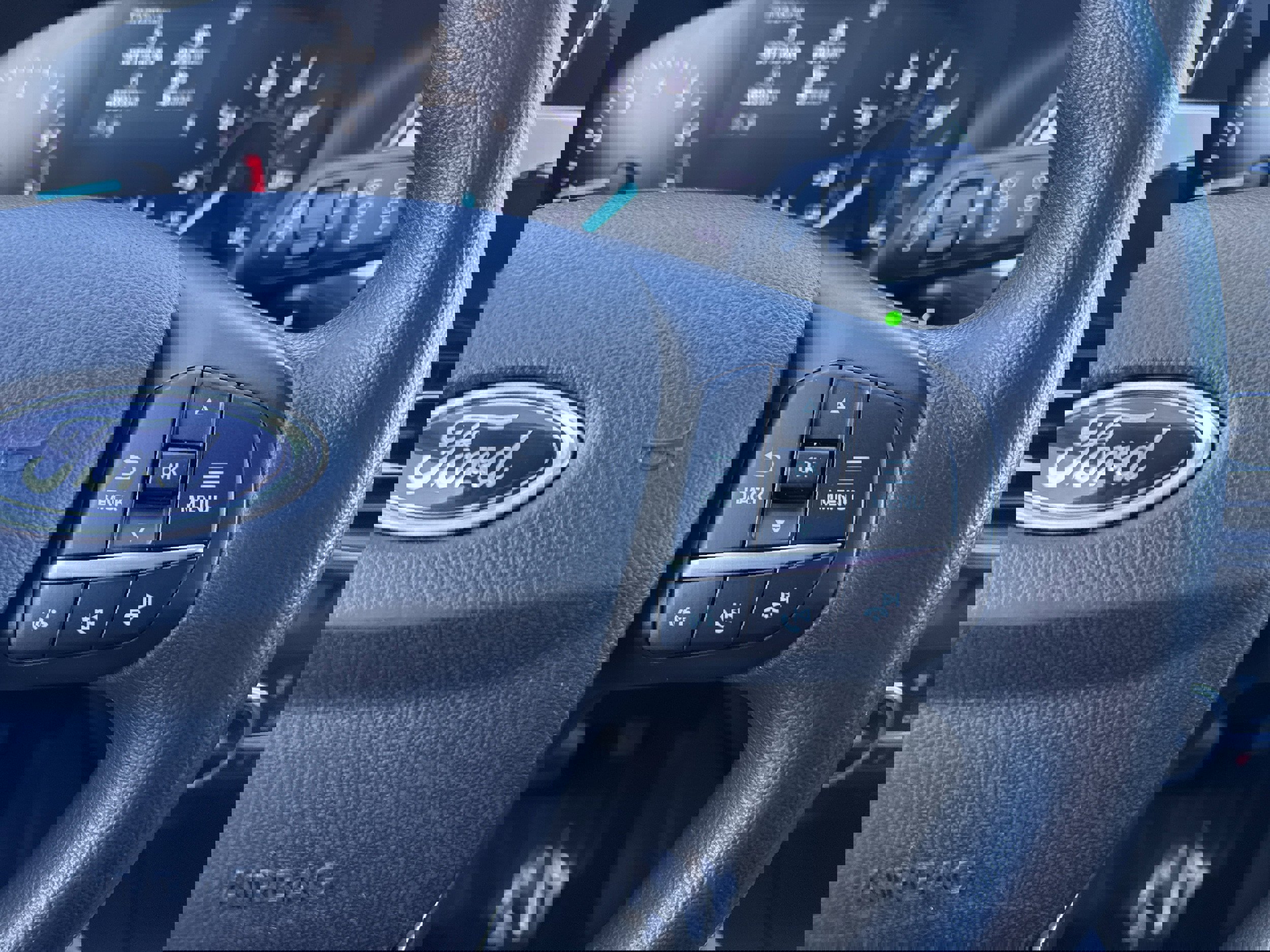 Used 2020 Ford Escape SE image 21