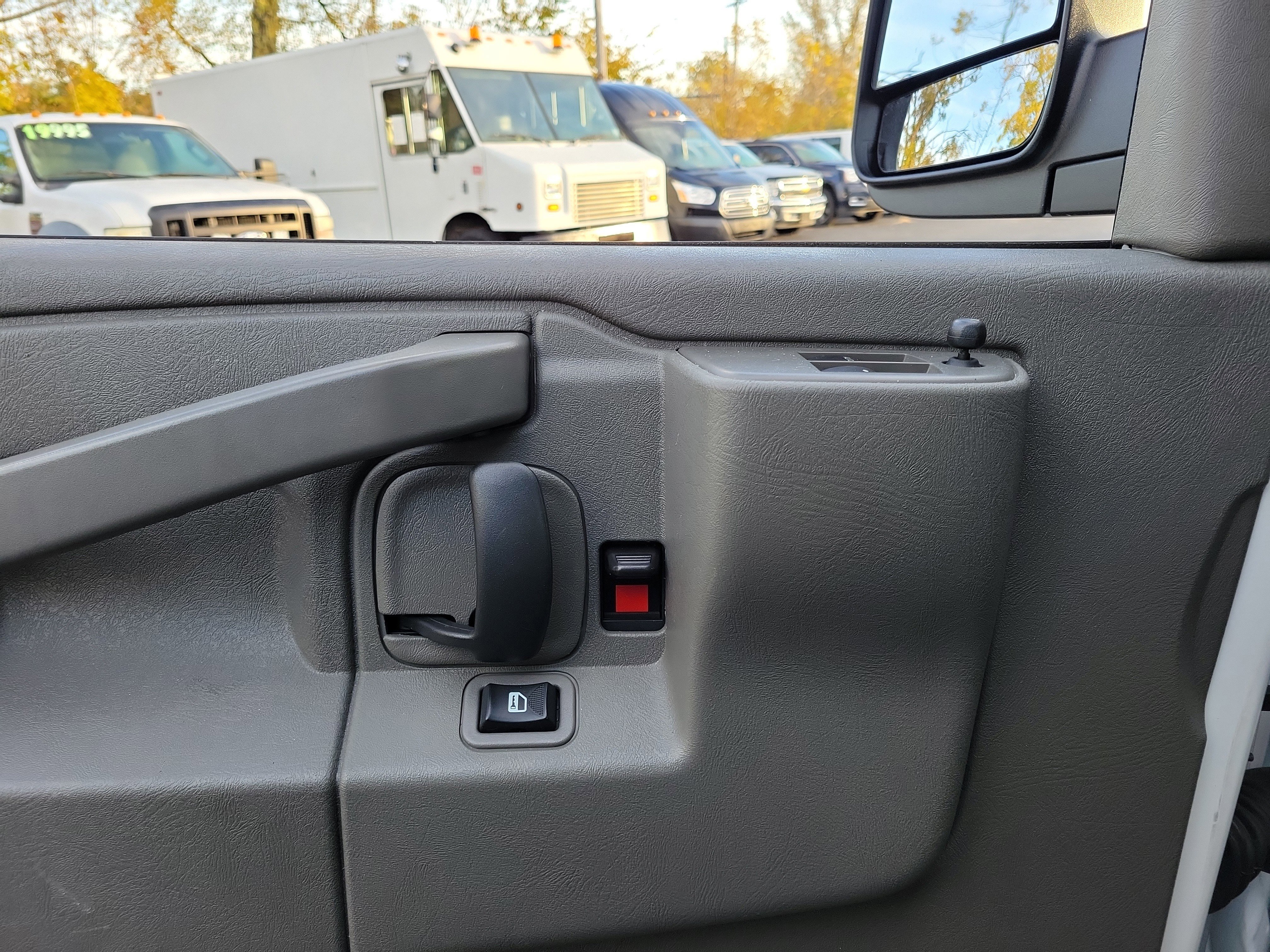 Used 2023 Chevrolet Express 2500 w/ Driver Convenience Package image 15