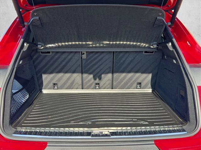 Used 2025 Porsche Cayenne Coupe image 6