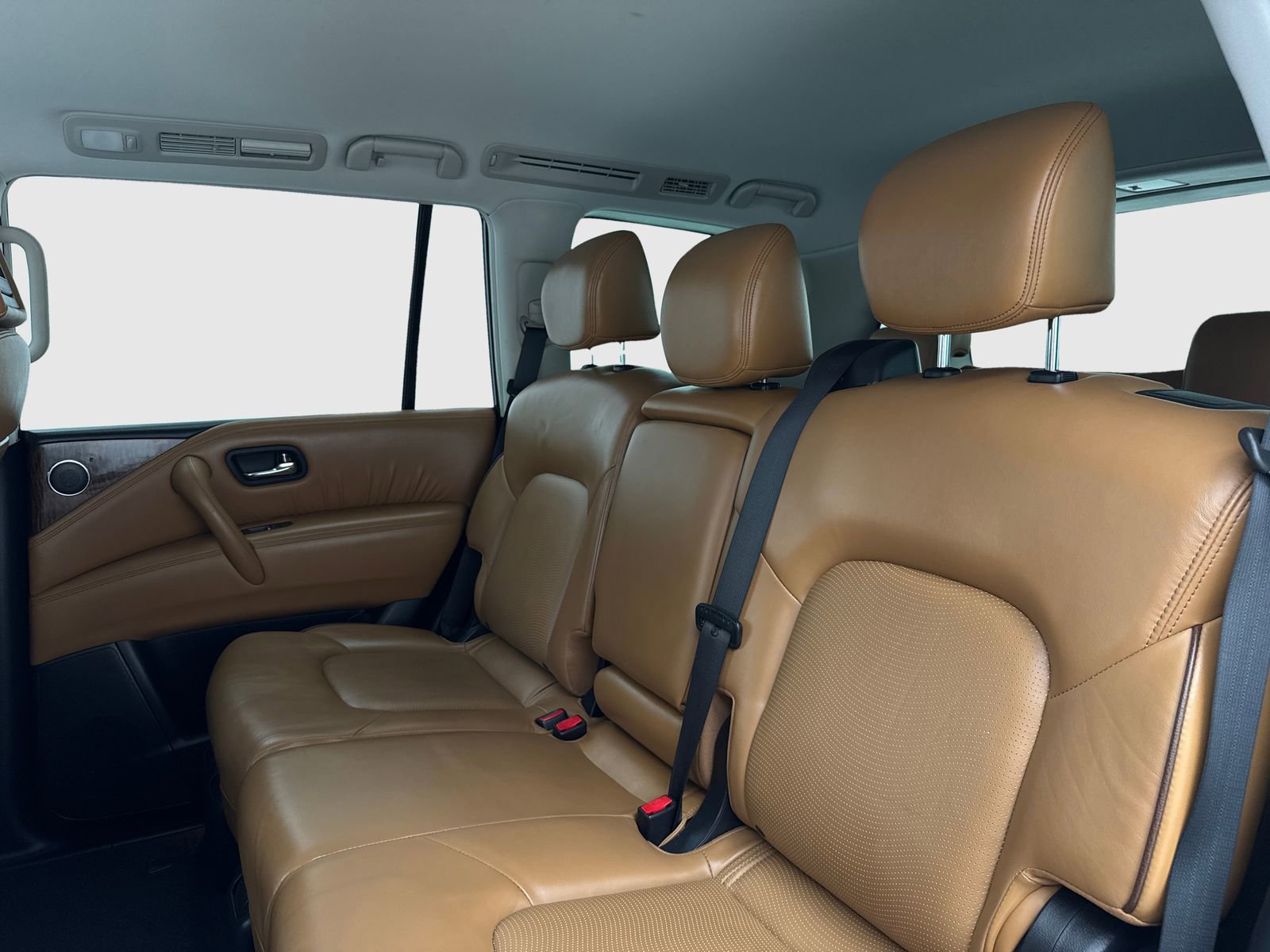 Used 2017 Nissan Armada Platinum w/ Interior Lighting Package RWD image 36