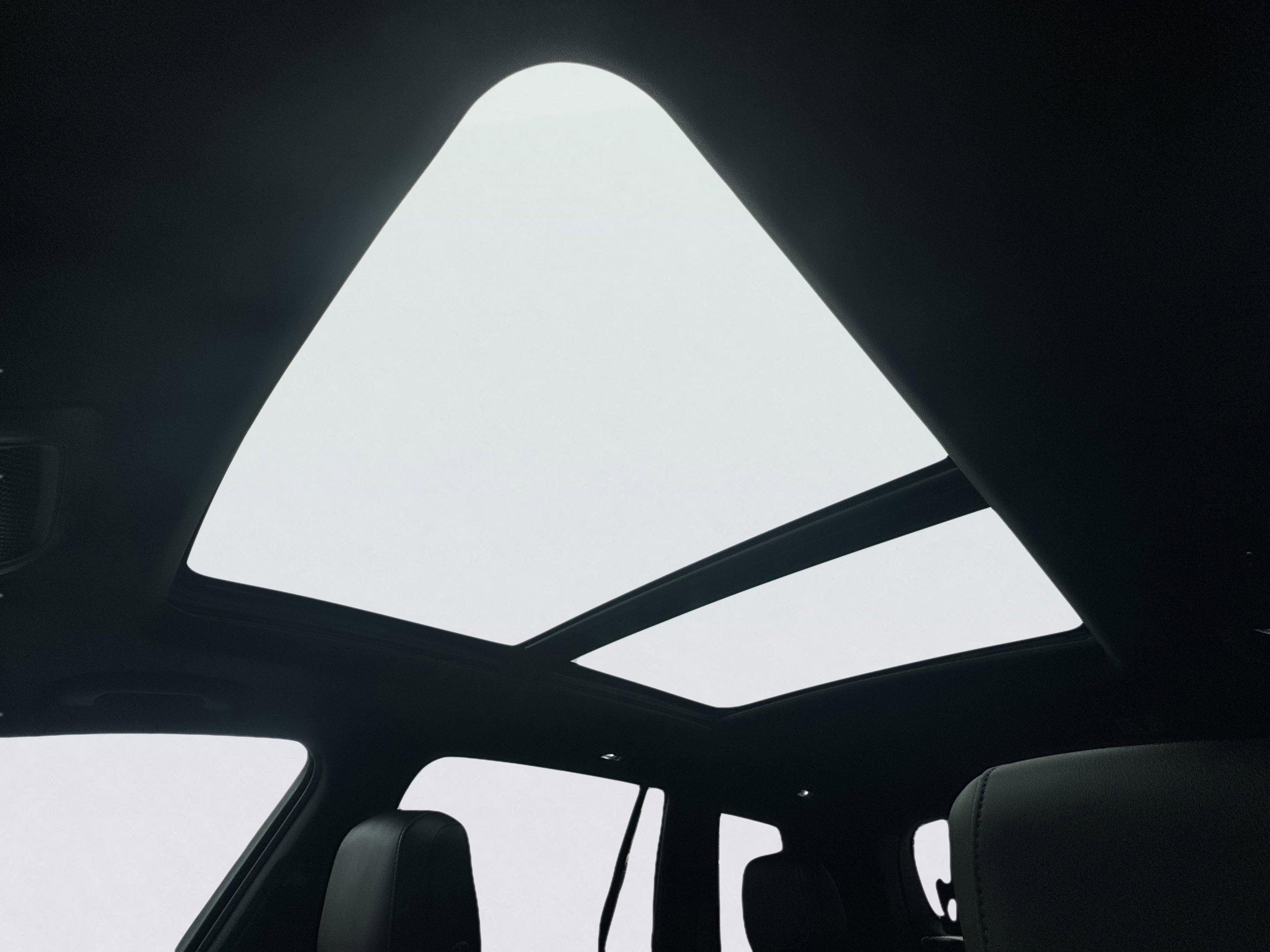 Used 2023 Cadillac XT6 Premium Luxury image 9