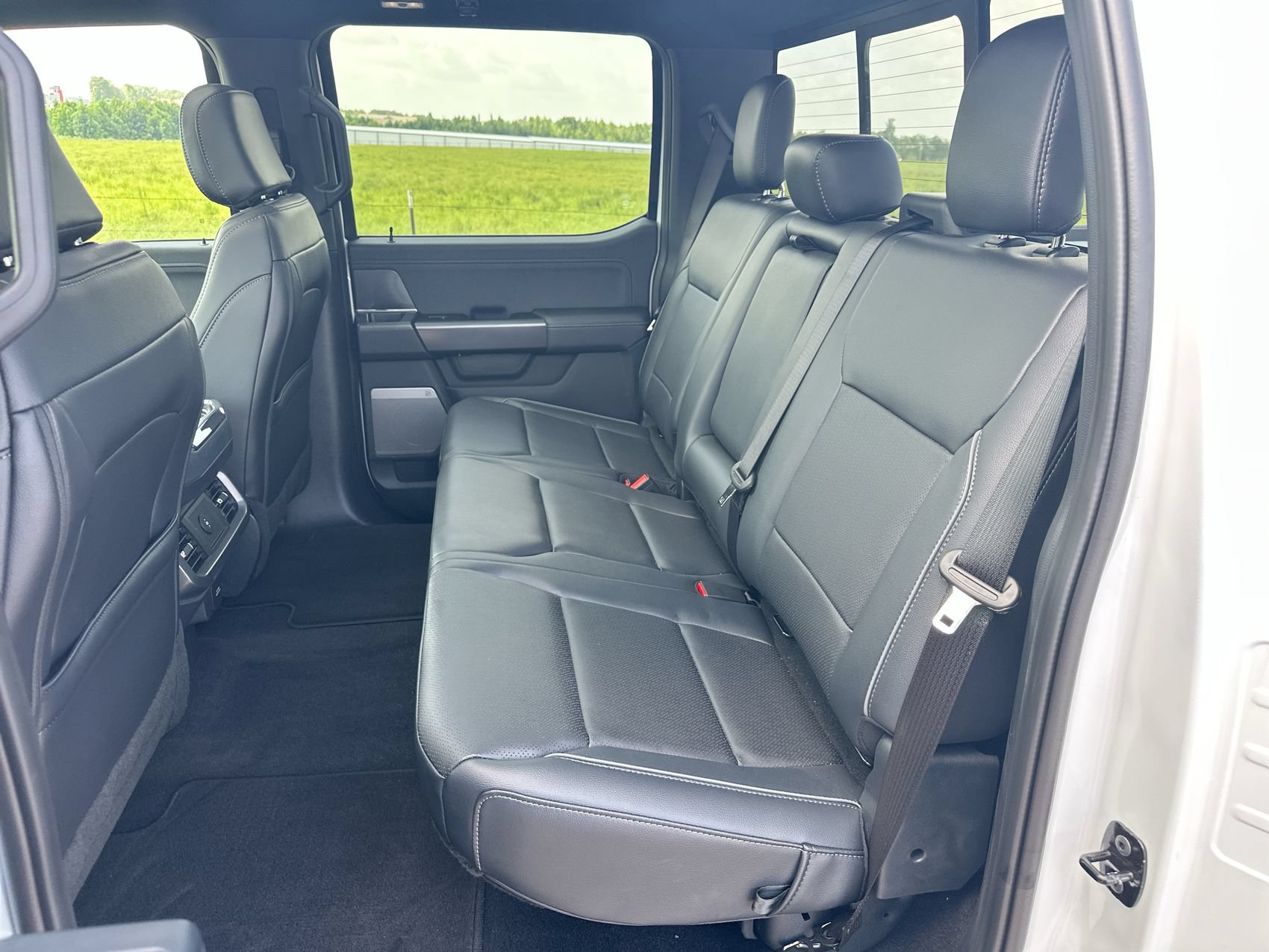 Used 2026 Ford F150 Lariat AWD/4WD image 23