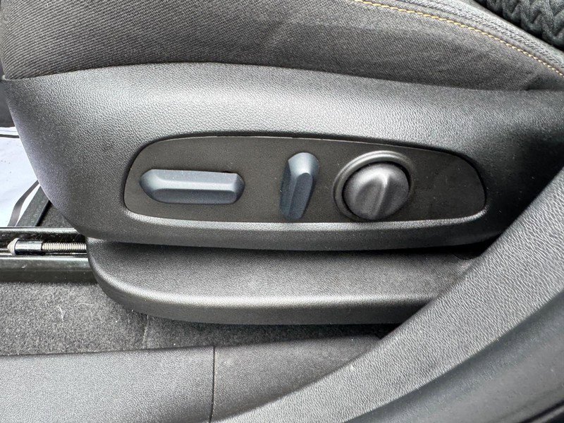 Used 2023 Chevrolet Equinox LT image 15