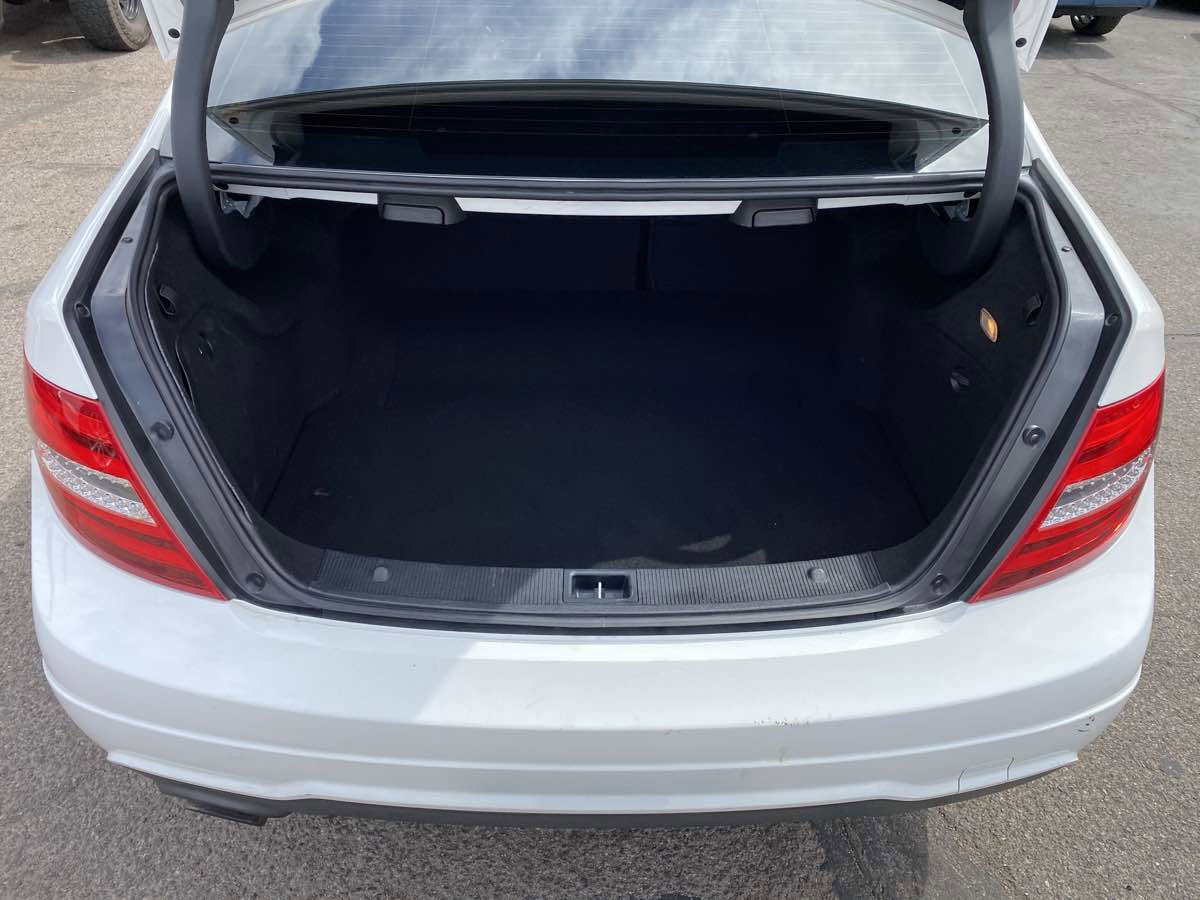 Used 2013 Mercedes-Benz C 250 Luxury image 17