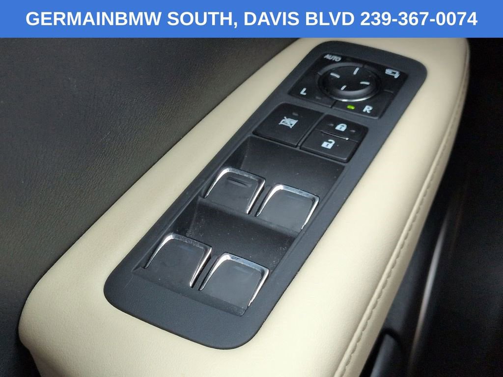 Used 2022 Lexus RX 350L Premium w/ Premium Package AWD/4WD image 26