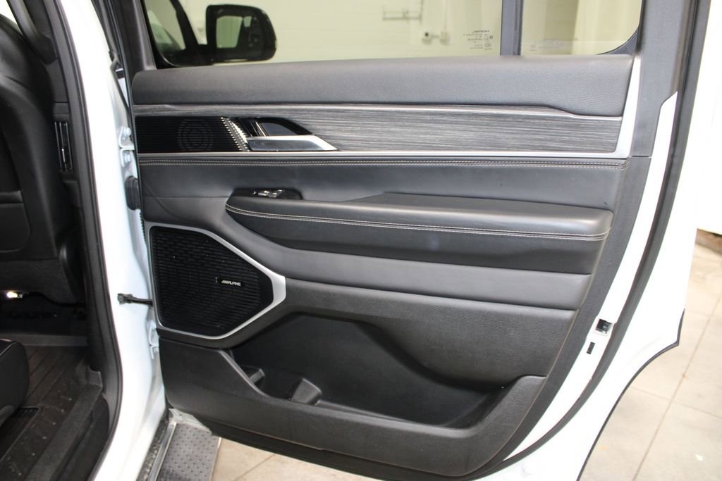 Used 2023 Jeep Wagoneer Series II image 31