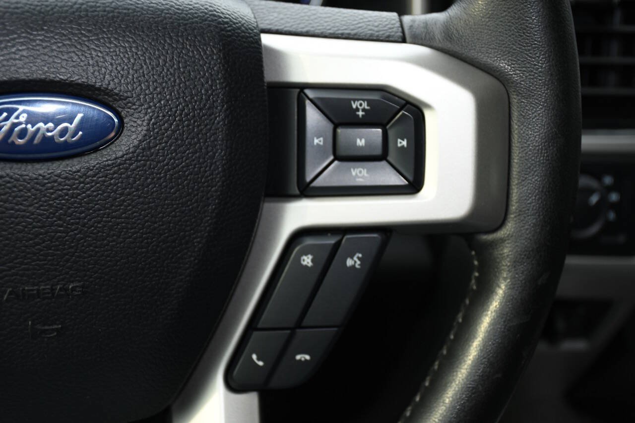 Used 2019 Ford F250 Lariat w/ Lariat Ultimate Package AWD/4WD image 29
