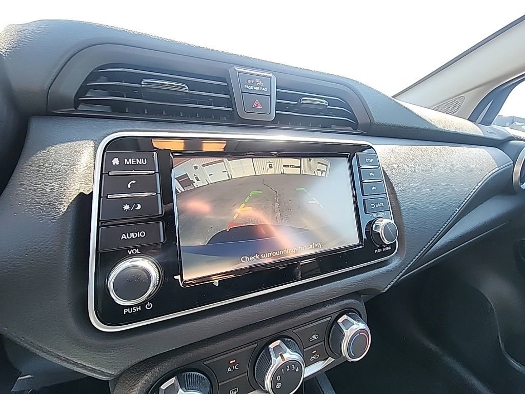 Used 2024 Nissan Versa S w/ Trunk Package image 18