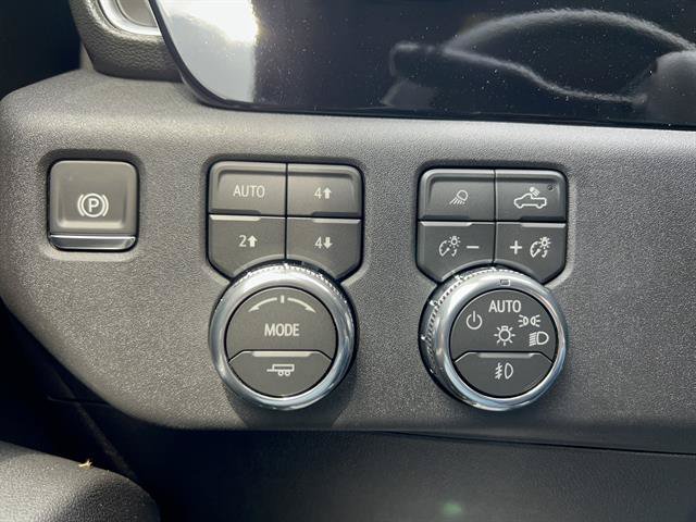 New 2026 GMC Sierra 2500 SLT AWD/4WD image 23