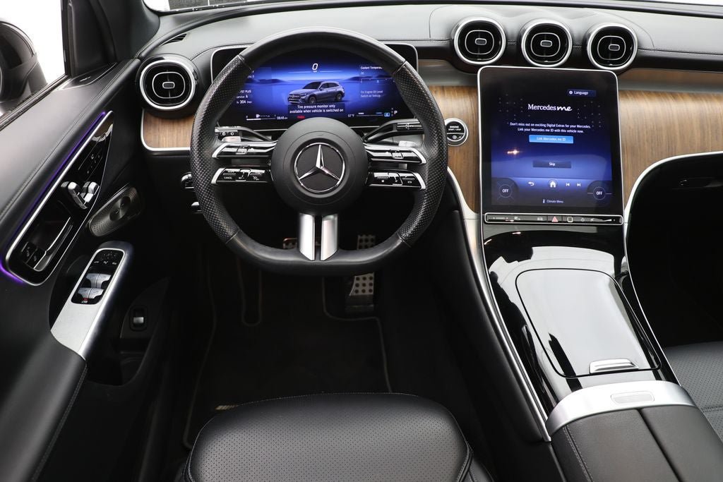 Used 2024 Mercedes-Benz GLC 300 4MATIC image 13