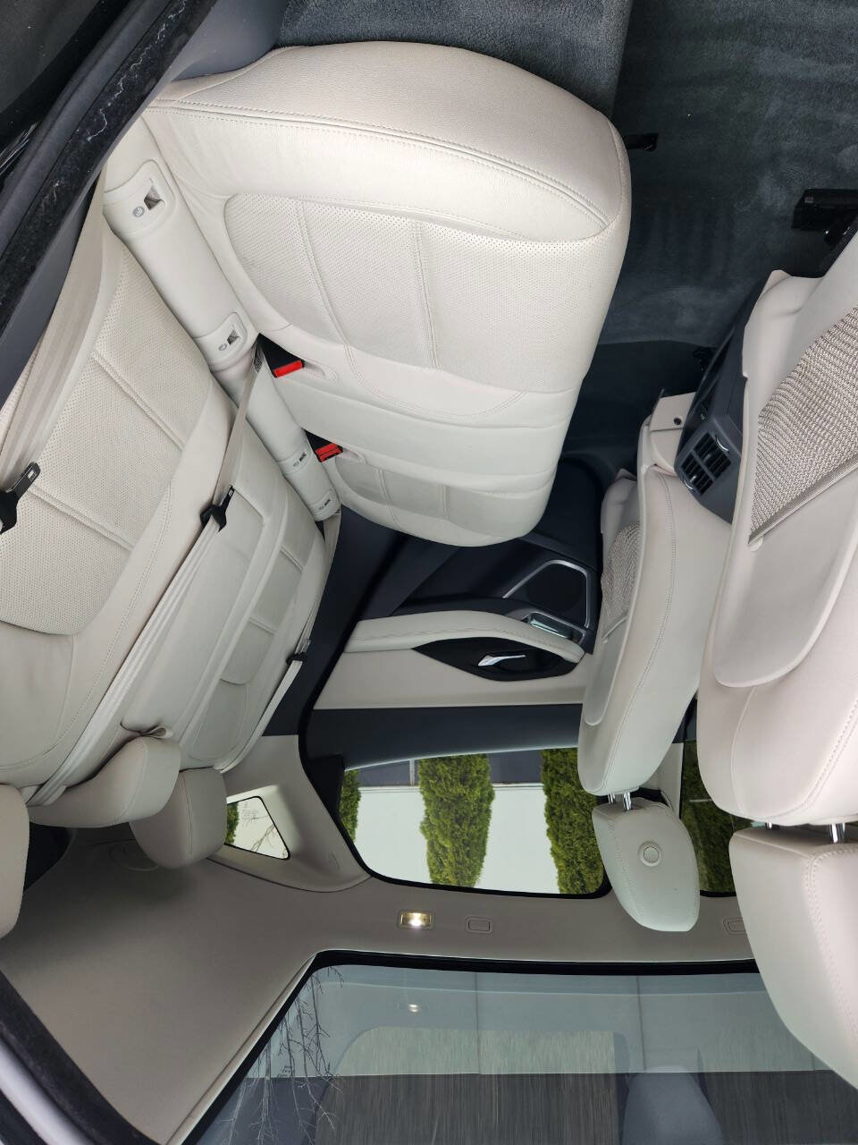 Used 2018 Jaguar E-PACE S image 10