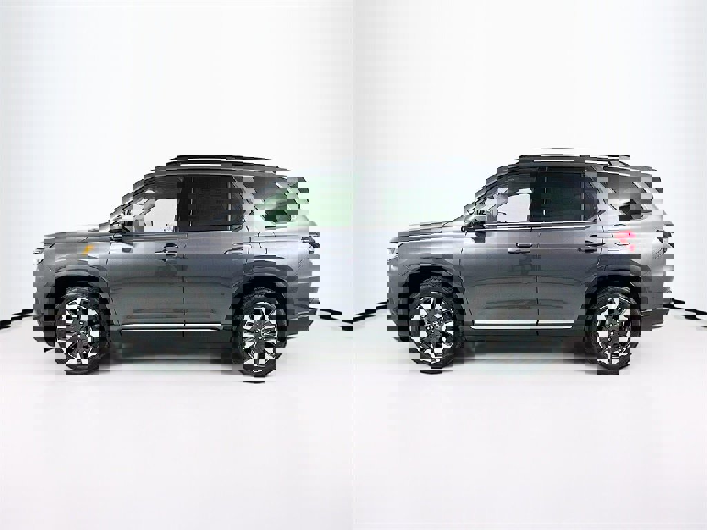 New 2026 Honda Pilot Touring image 8